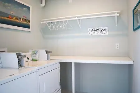 Apartamento Sunny Getaway A1 Ocean Block Walk To
