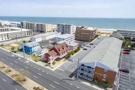 Apartamento Sunny Getaway A1 Ocean Block Walk To