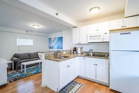 Apartamento Sunny Getaway A1 Ocean Block Walk To